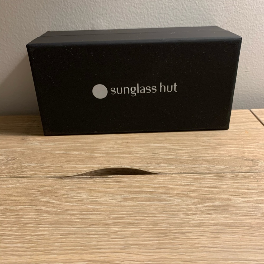 TORY BURCH SUNGLASSES